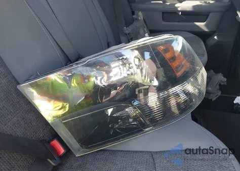 2018 Ram 1500 Big Horn 4X4 5'7 Box z USA, uszkodzony, nr VIN 1C6RR7LGXJS260238